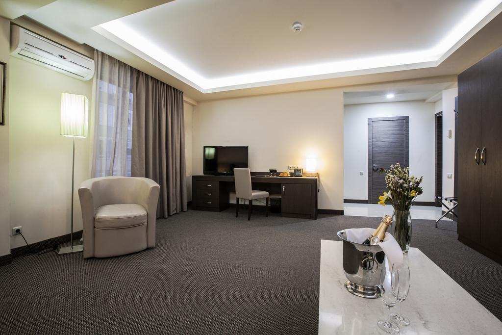 Aviatrans Hotel Yerevan Ruang foto